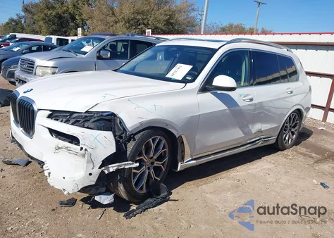 2026 BMW X7 xDrive40I z USA, uszkodzony, nr VIN 5UX23EM0XT9053505